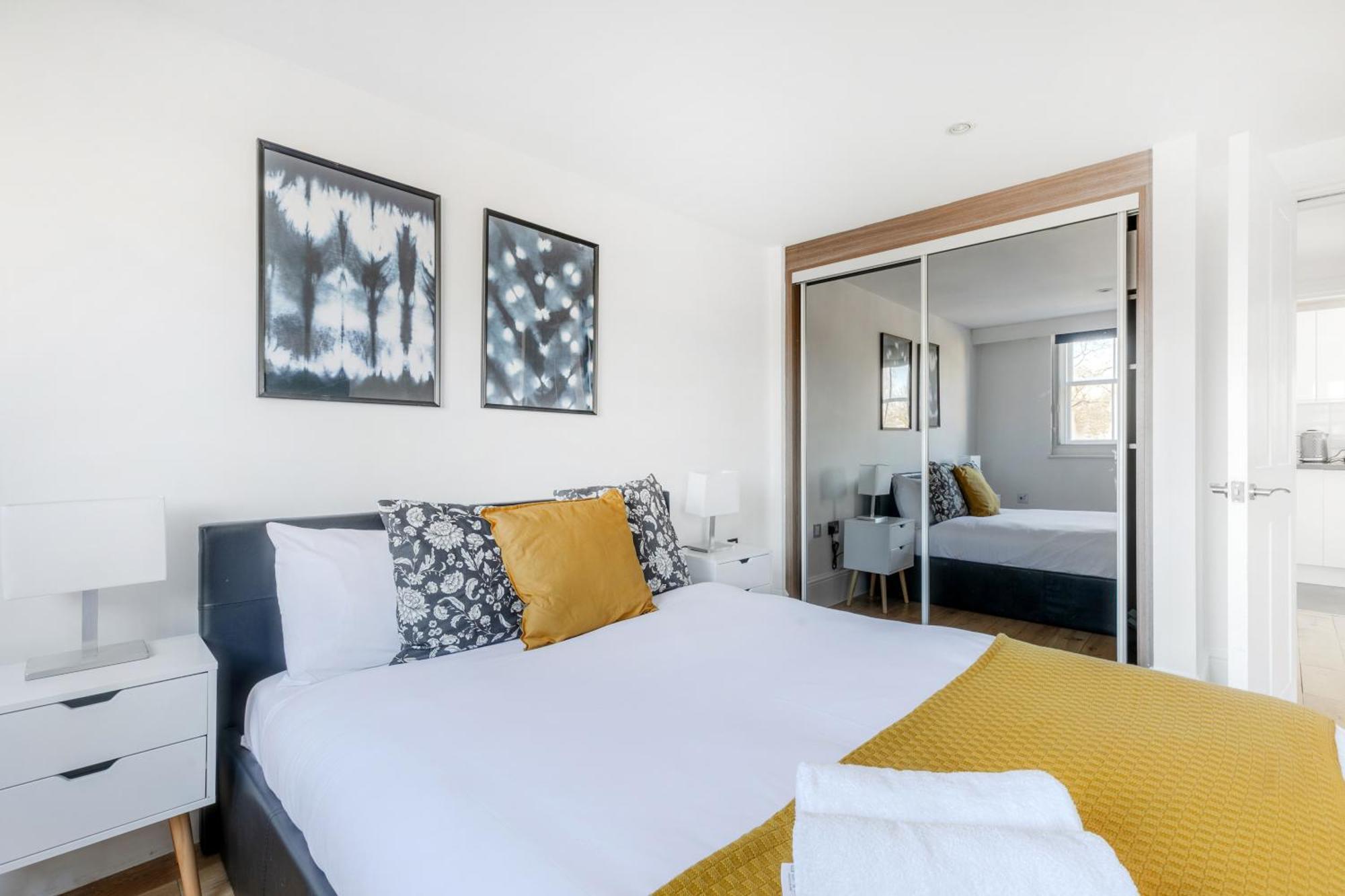 Apartment Regents Park View London