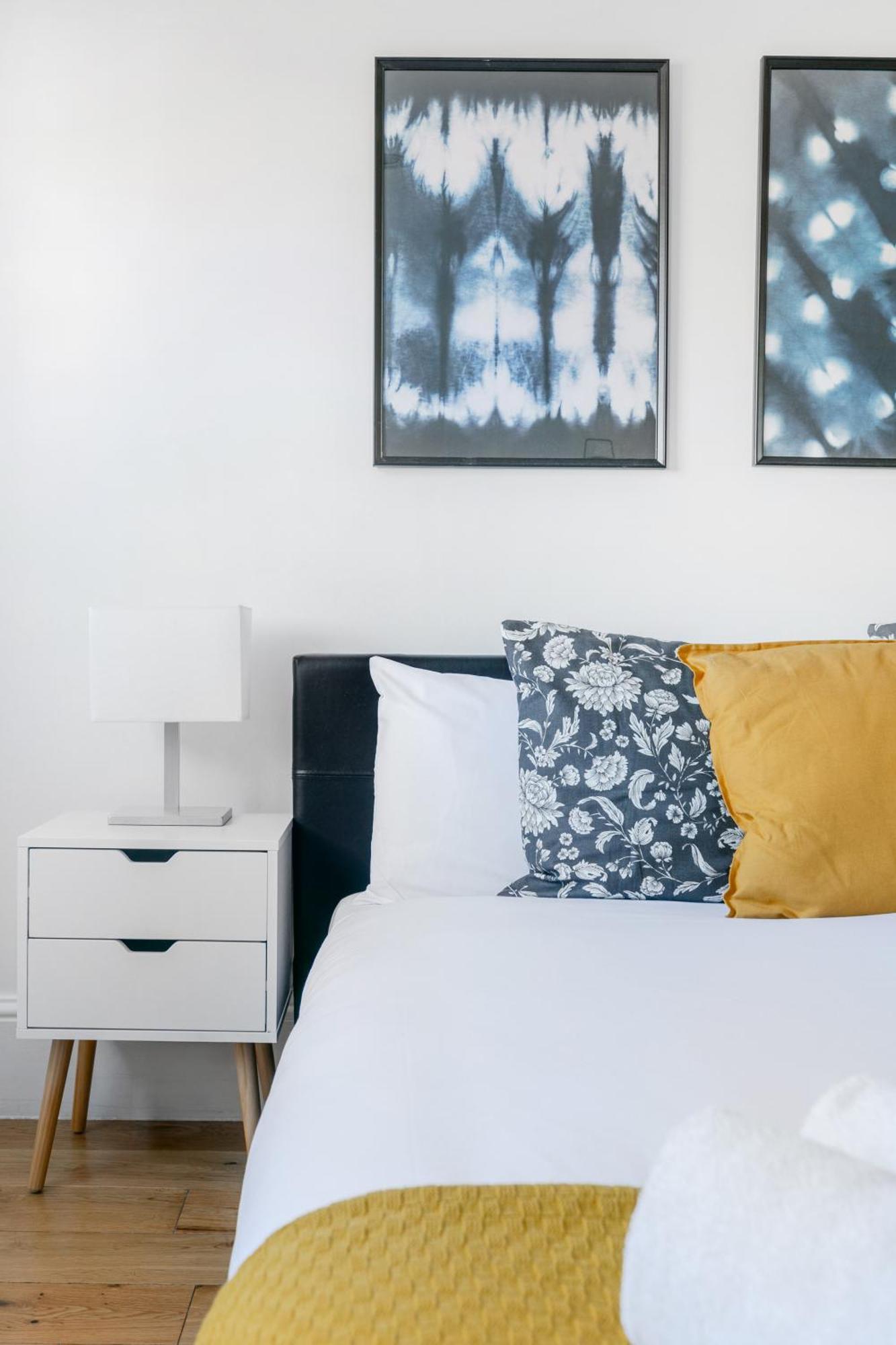 Apartment Regents Park View London